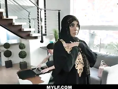 Arab Muslim MILF Fucks Teen Repairman-Kylie Kingston
