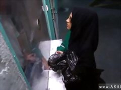 Pizza guy blowjob and teens first dildo time Desperate Arab Woman Fucks